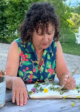 Saturday, June 20  Digging Deeper: The Album of Plant Families: An Illustrated Exploration